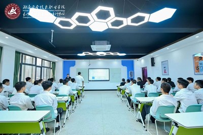 產教融合新篇章 安培中心攜手三企共建軟件與網絡安全產業學院，賦能上海網絡信息安全軟件開發